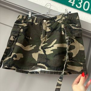 Camo Mini Skirt | XL